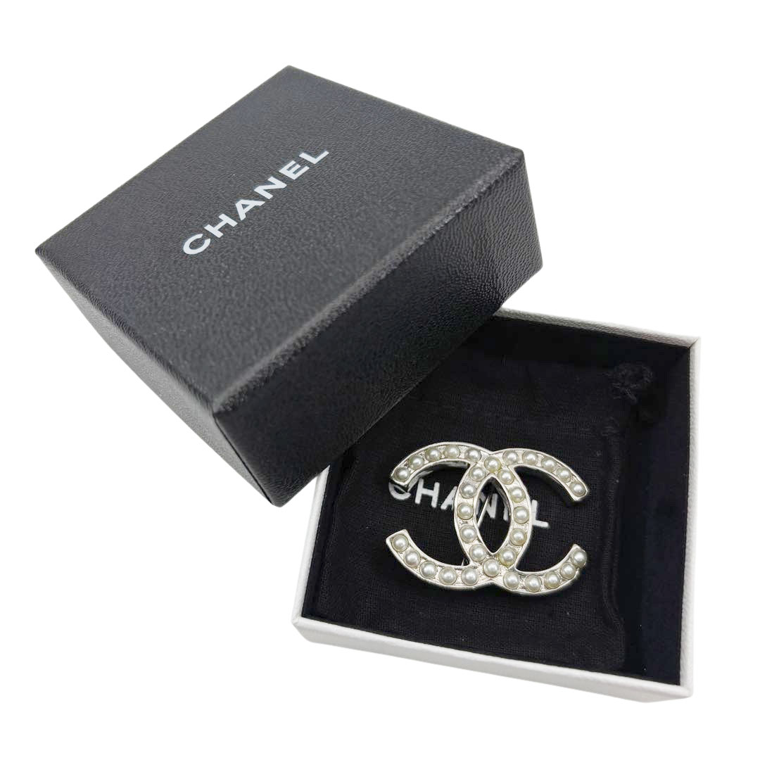 CHANEL シャネル ブローチ ココマーク フェイクパール D10V シルバー