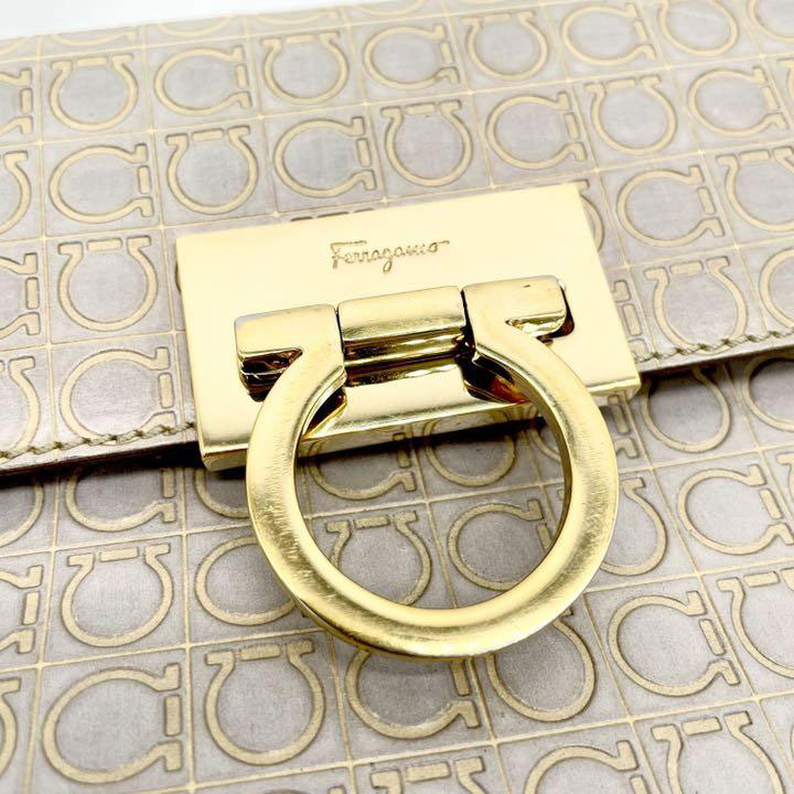 Salvatore Ferragamo サルヴァトーレフェラガモ ハンドバッグ ガンチーニ レザー グレー ゴールド金具