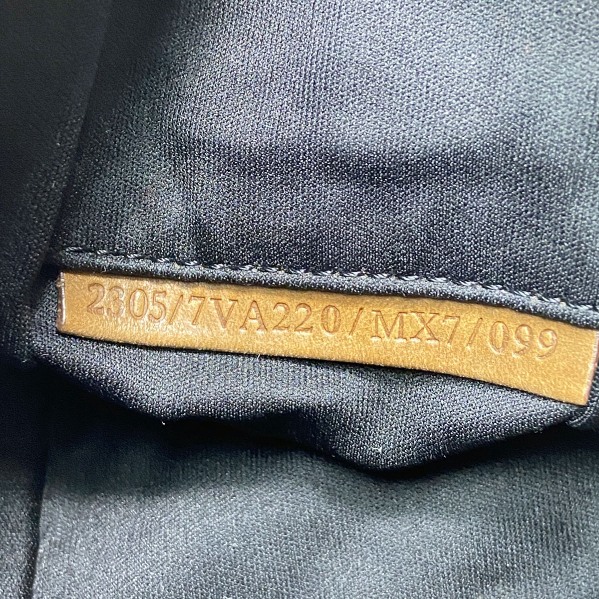 FENDI フェンディ ズッカ柄 斜め掛けショルダーバッグ キャンバス ブラウン ブラック