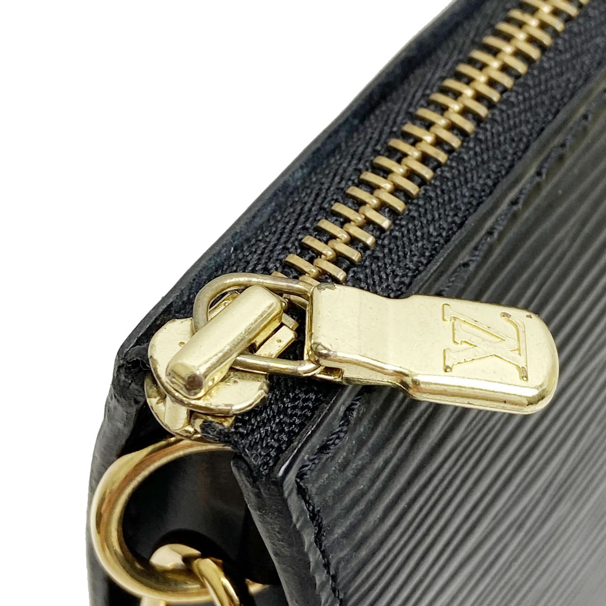 LOUIS VUITTON ルイヴィトン ポシェットアクセソワール ハンドポーチ エピ・レザー ノワール(ブラック系) M52942