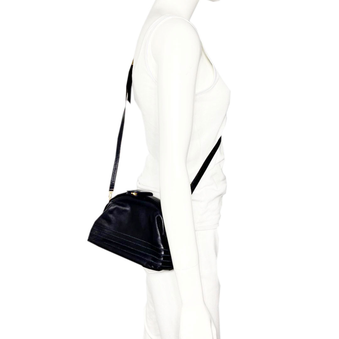FENDI フェンディ 2WAYショルダーバッグ レザー ブラック ゴールド金具