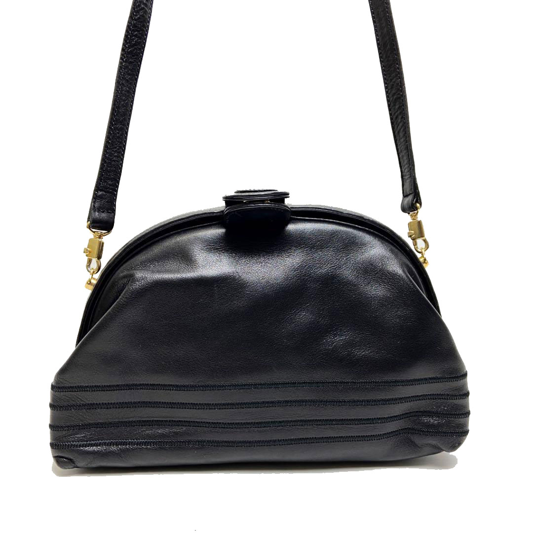 FENDI フェンディ 2WAYショルダーバッグ レザー ブラック ゴールド金具