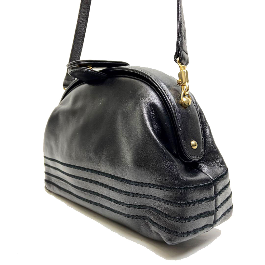 FENDI フェンディ 2WAYショルダーバッグ レザー ブラック ゴールド金具