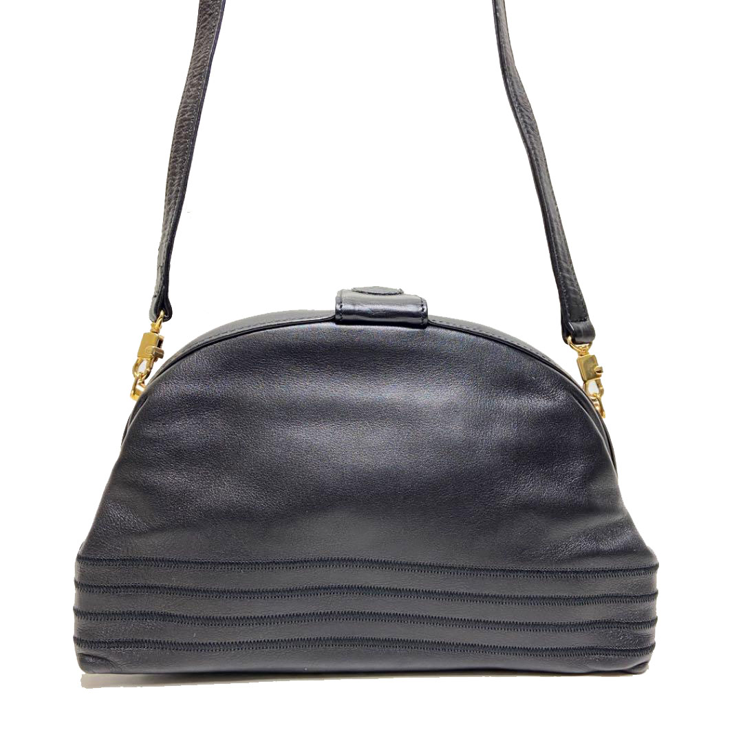 FENDI フェンディ 2WAYショルダーバッグ レザー ブラック ゴールド金具