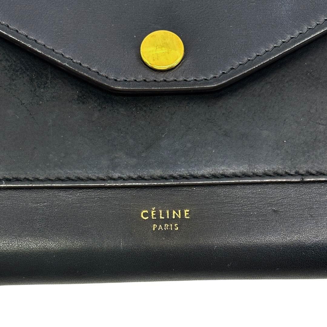 CELINE セリーヌ ポケット ラージ フラップ オン チェーンウォレット 財布 レザー ブラック/ゴールド金具