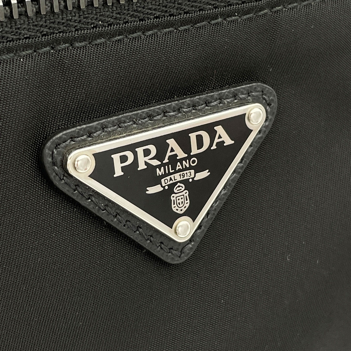 プラダ ショルダーバッグ VA953M 6231127 PRADA プラダ 斜め掛けショルダーバッグ ナイロン レザー ブラック