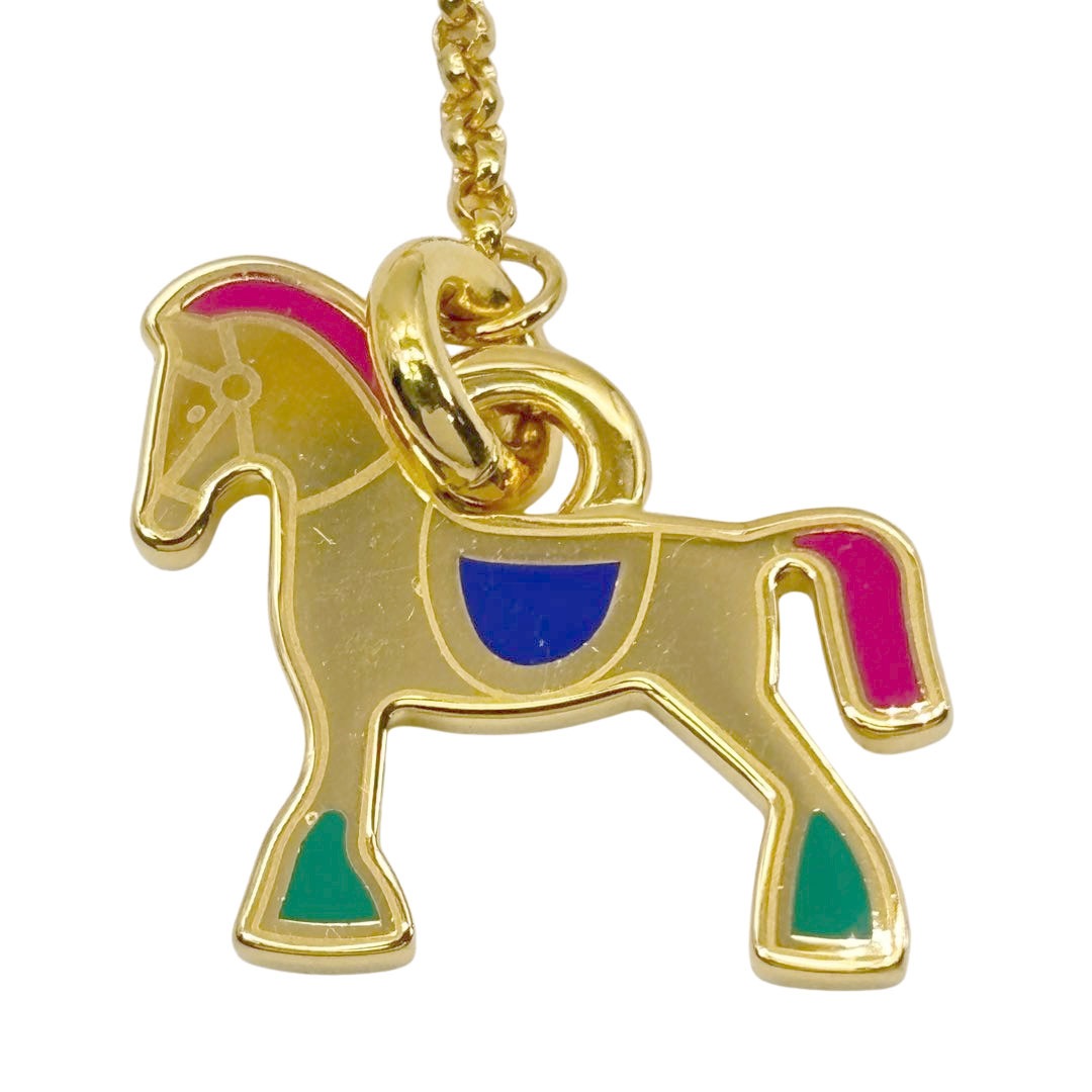 HERMES エルメス ネックレス シュヴァル・グランド・パラード 花火師 ゴールド/カザック(ピンク系) H100005F AH