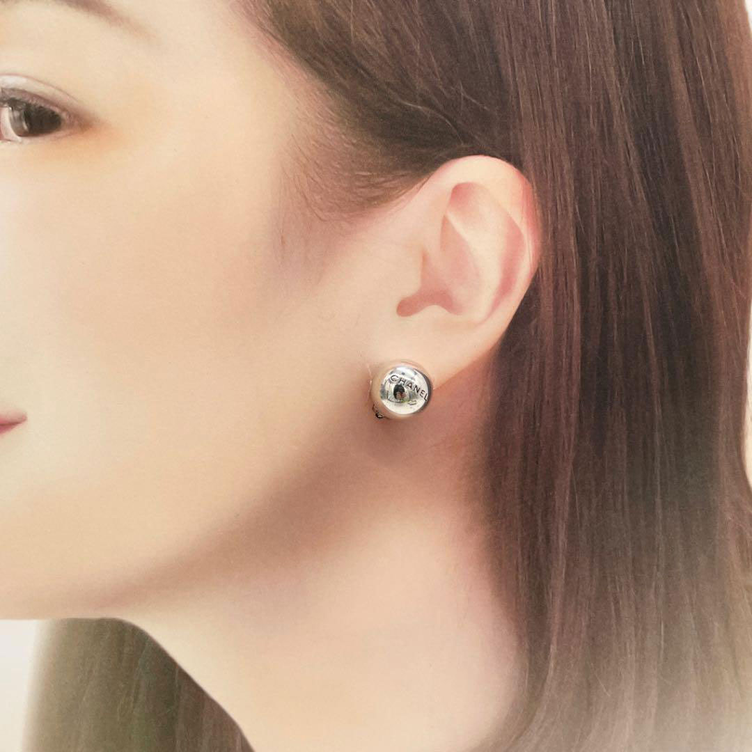 CHANEL シャネル ロゴイヤリング シルバー 98P