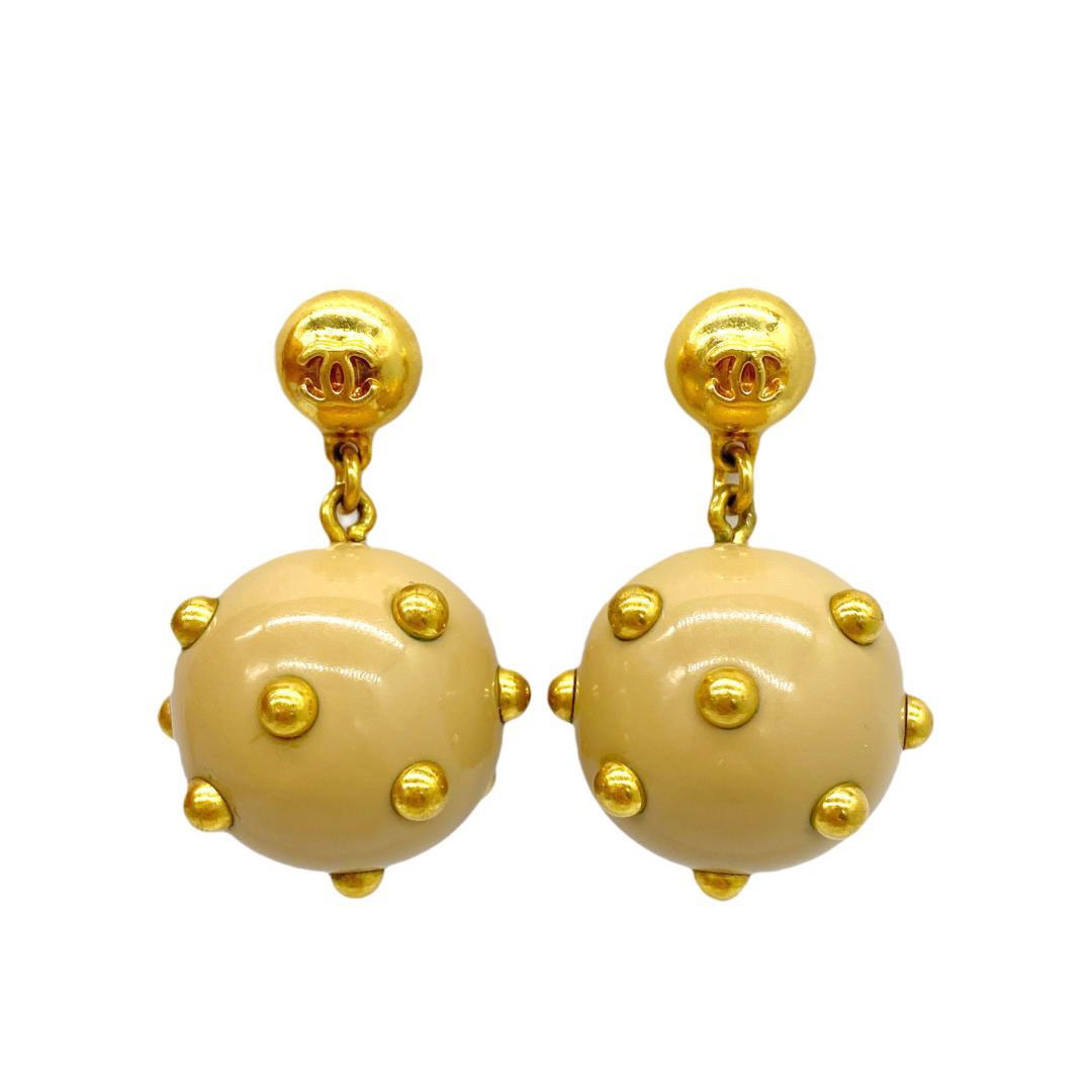 CHANEL シャネル ピアス スイングボール ココマーク ベージュ 00A 