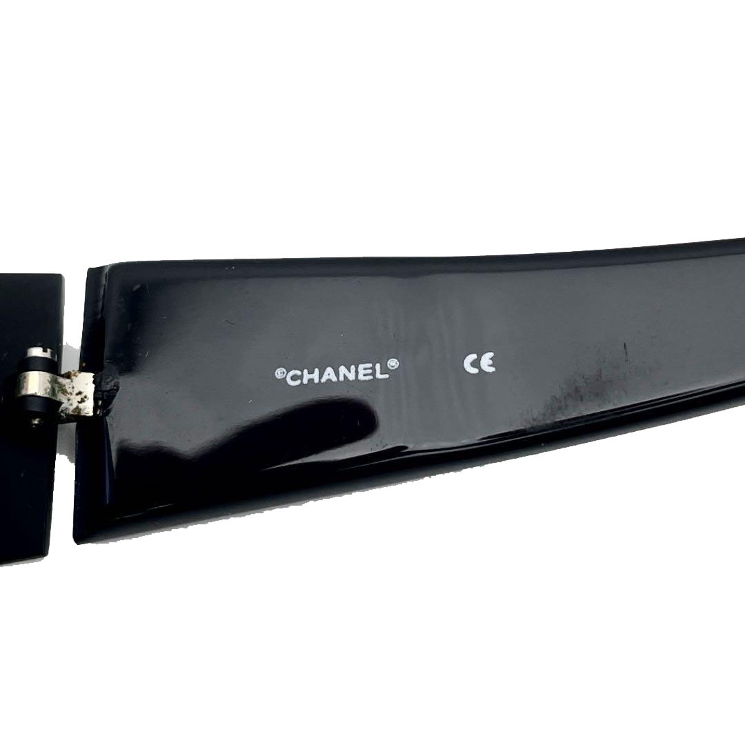 CHANEL オーバル ブラック系レンズ ベッコウテンプル ココマーク