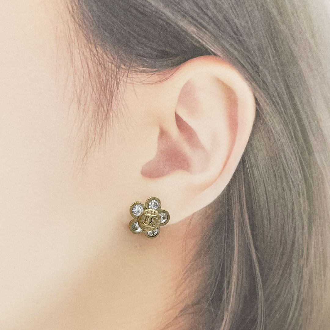 CHANEL シャネル フラワーピアス ココマーク ラインストーン 07A シャンパンゴールド