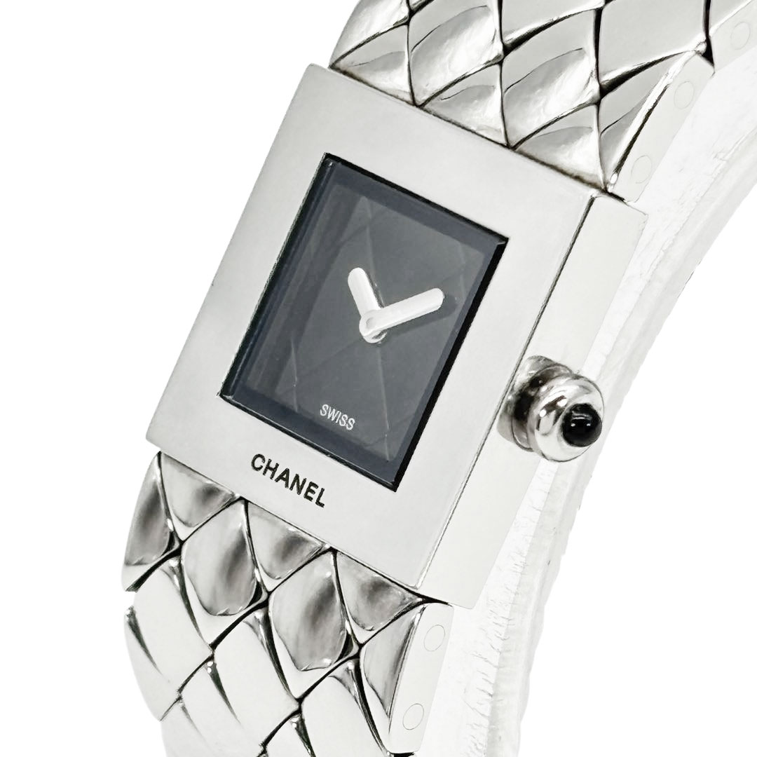 CHANEL シャネル レディース腕時計 マトラッセ QZ シルバー 黒文字盤 H0009