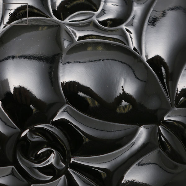 ■シャネル■ カメリア チェーンハンドバッグ ポーチ エナメルレザー ブラック ガンメタリック金具 【CHANEL】