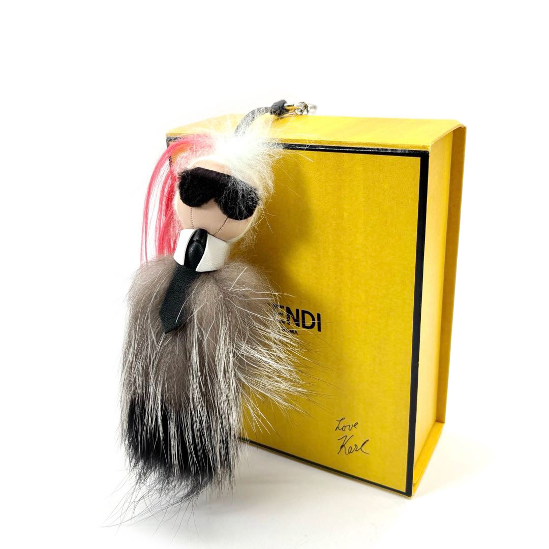 FENDI フェンディ バッグチャーム キーホルダー カールラガーフェルド