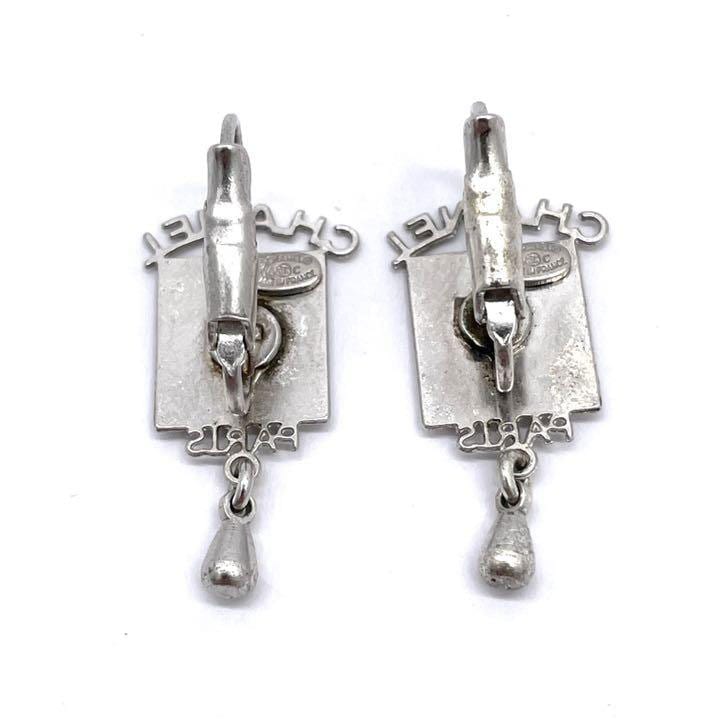 CHANEL シルバー ロゴプレート ピアス CHANEL シャネル ピアス プレート ロゴ ココマーク シルバー 00C