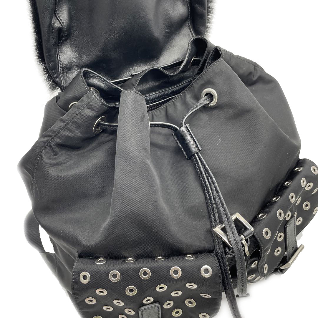 PRADA プラダ リュックサック デイパック ナイロン ファー レザー パンチング 三角ロゴプレート ブラック 1BZ811