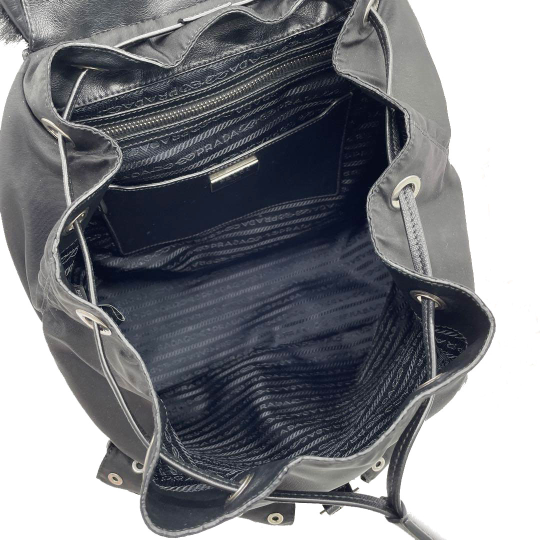 PRADA プラダ リュックサック デイパック ナイロン ファー レザー パンチング 三角ロゴプレート ブラック 1BZ811