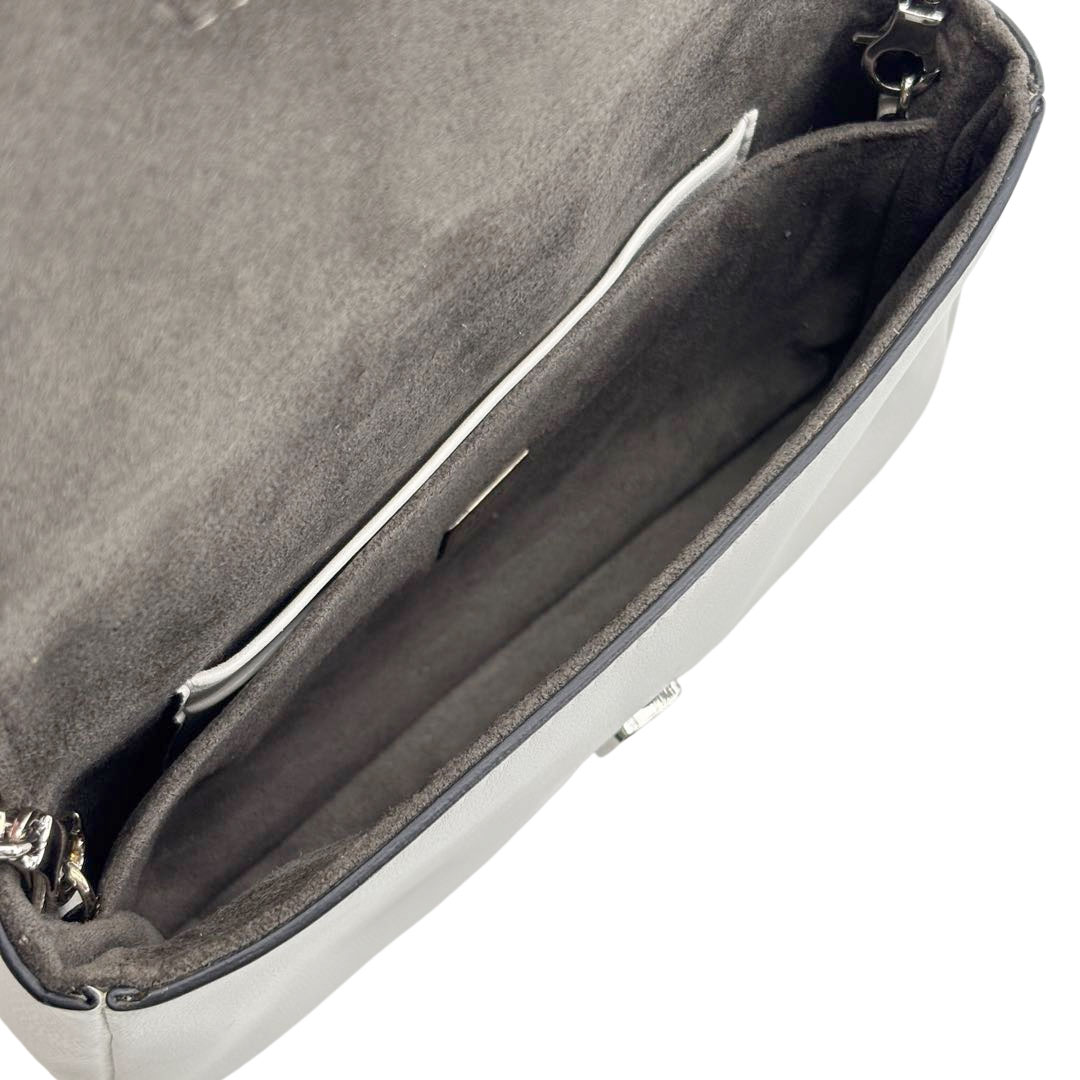 FENDI フェンディ マイクロ バゲット モンスター ハンドバッグ ショルダーバッグ レザー ホワイト 8M0354