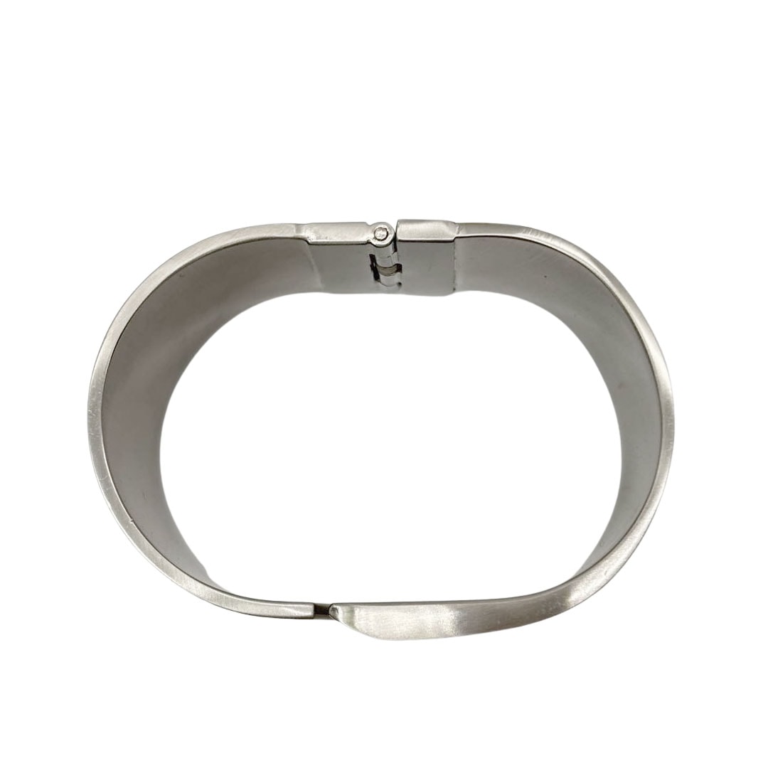 LOEWE ロエベ ワイドカフバングル ロゴ メタル シルバー メンズ