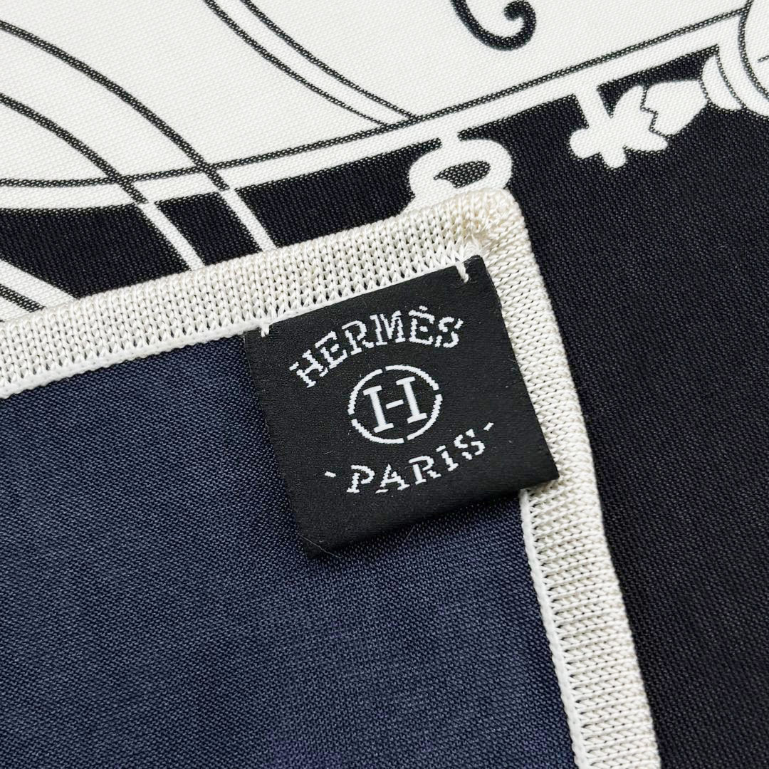 HERMES エルメス スカーフ スムーズカレ90 『EX-LIBRIS(エクスリブリス)』 シルクジャージー ブラック/ネイビー/ホワイト