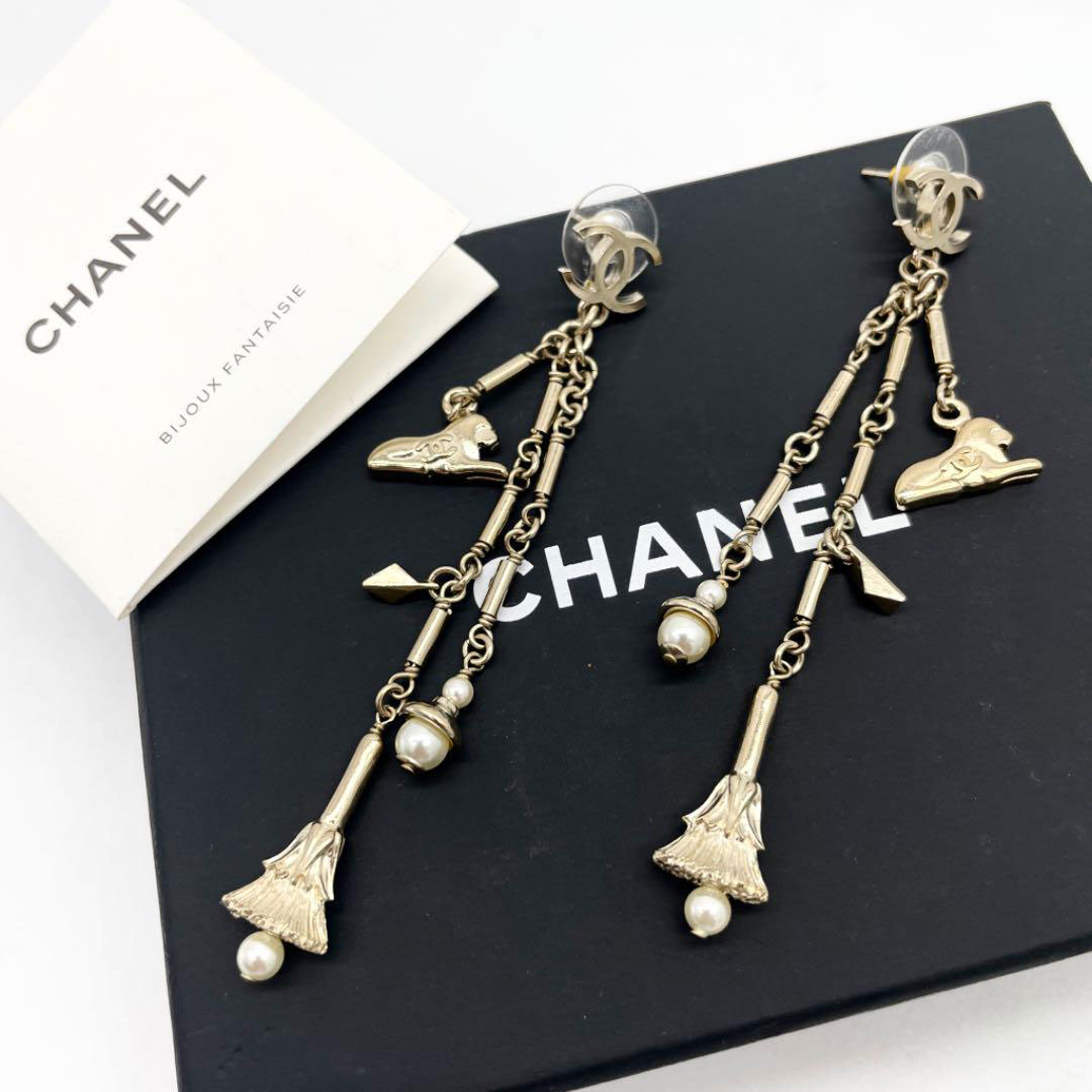 CHANEL シャネル ピアス ココマーク スフィンクス ドレス フェイクパール ゴールド C19A