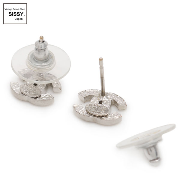 シャネル　クリア　ピアス CHANEL シャネル ココマーク プラスチック ピアス ベージュ系