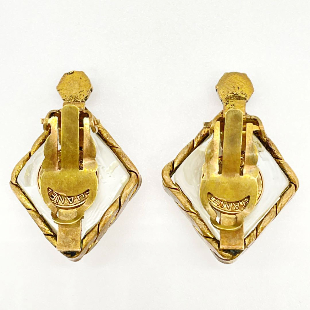 シャネルイヤリング　ビンテージ シャネルイヤリング1984 ヴィンテージ