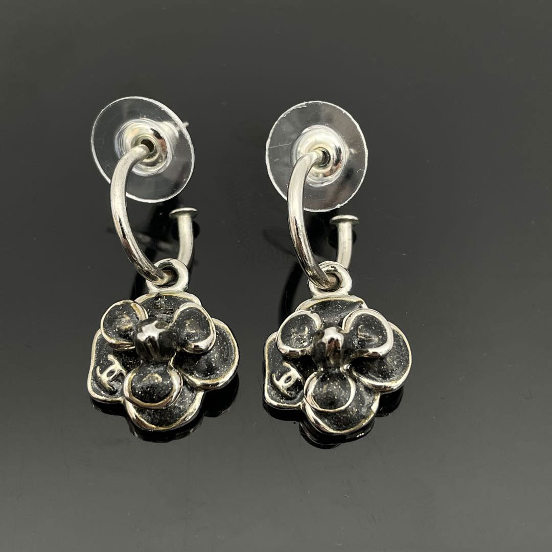 CHANEL シャネル フープピアス カメリア ブラック シルバー 08P