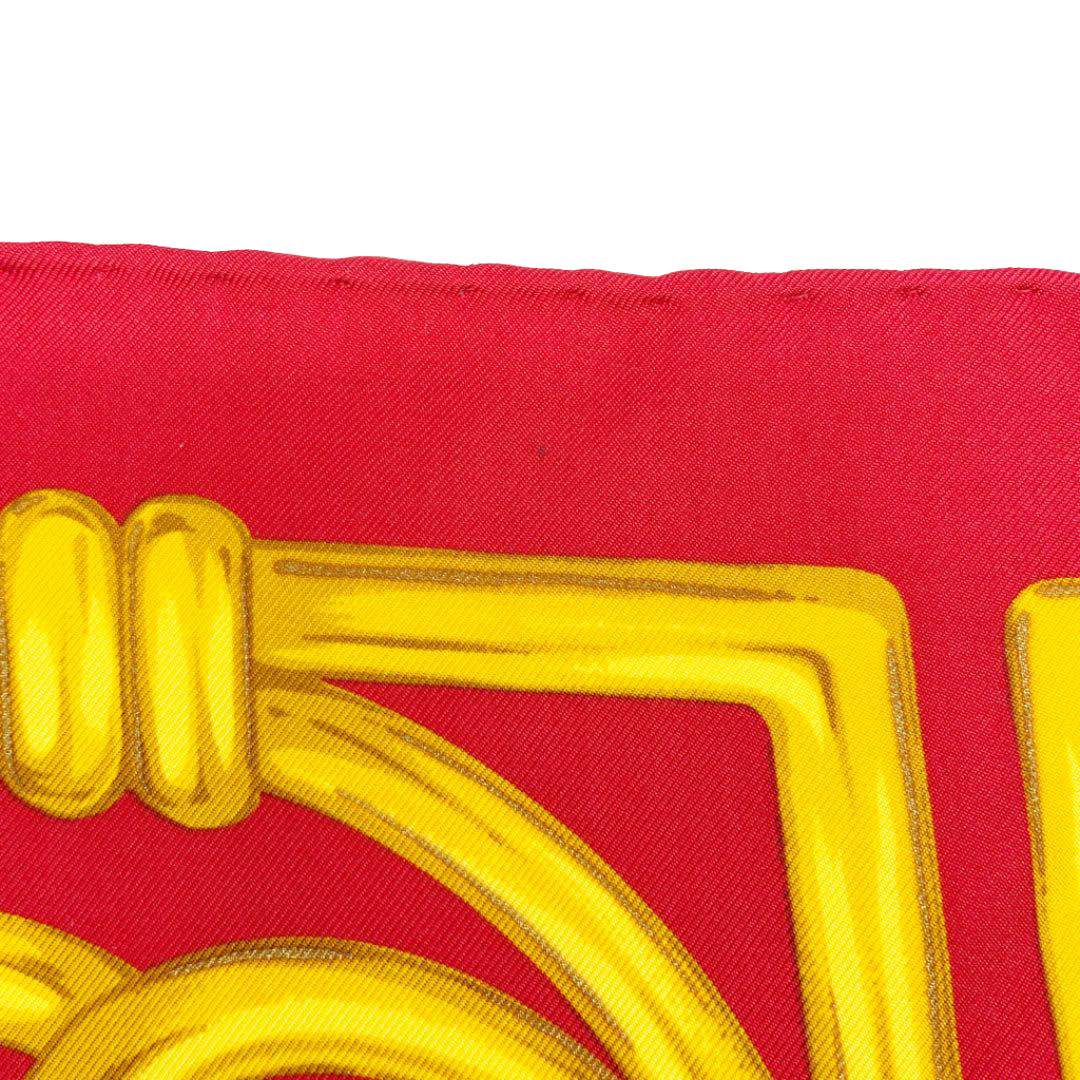 CHANEL 赤 ゴールド装飾 スカーフ CHANEL シャネル チェーン ココマーク 大判 スカーフ 赤 ゴールド