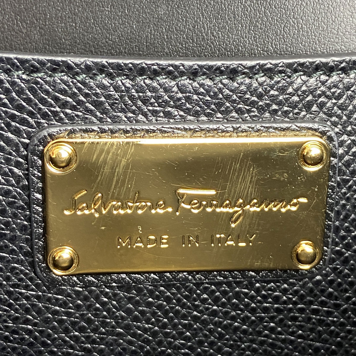 Salvatore Ferragamo サルヴァトーレ フェラガモ 2WAYハンドバッグ ヴァラリボン レザー ブラック 21-G697