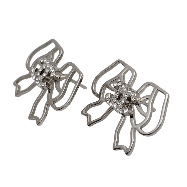 CHANEL シャネル ピアス リボンモチーフ ココマーク ラインストーン シルバー B18P