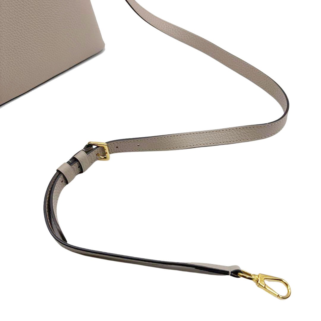 LOUIS VUITTON ルイヴィトン 2WAYハンドバッグ カプシーヌMM トリヨンカーフレザー/パイソン ガレ N92802