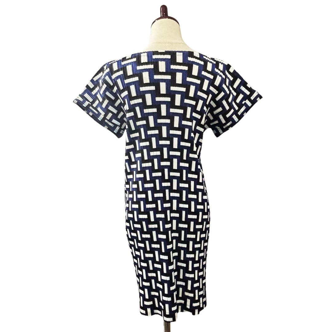 【本日限定値下げ】イッセイミヤケ プリーツプリーズ サイズ4 チュニック丈 PLEATS PLEASE ISSEY MIYAKE プリーツプリーズ イッセイミヤケ 半袖