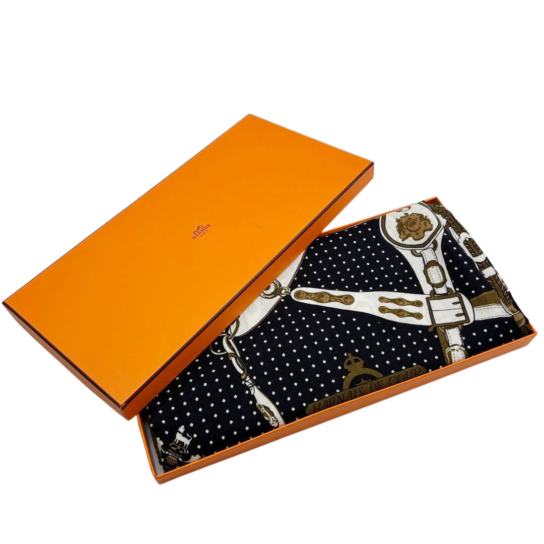 HERMES エルメス ショール カレジェアン140 カシシル 『宮廷の馬具』 バンダナ カシミヤ シルク ブロンズ ブラック 2022AW