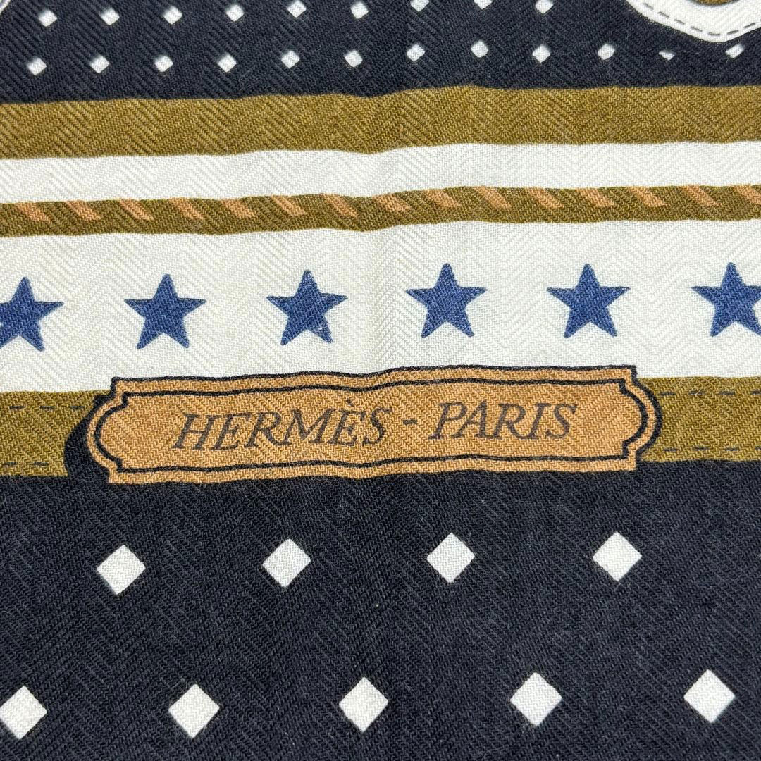 HERMES エルメス ショール カレジェアン140 カシシル 『宮廷の馬具』 バンダナ カシミヤ シルク ブロンズ ブラック 2022AW