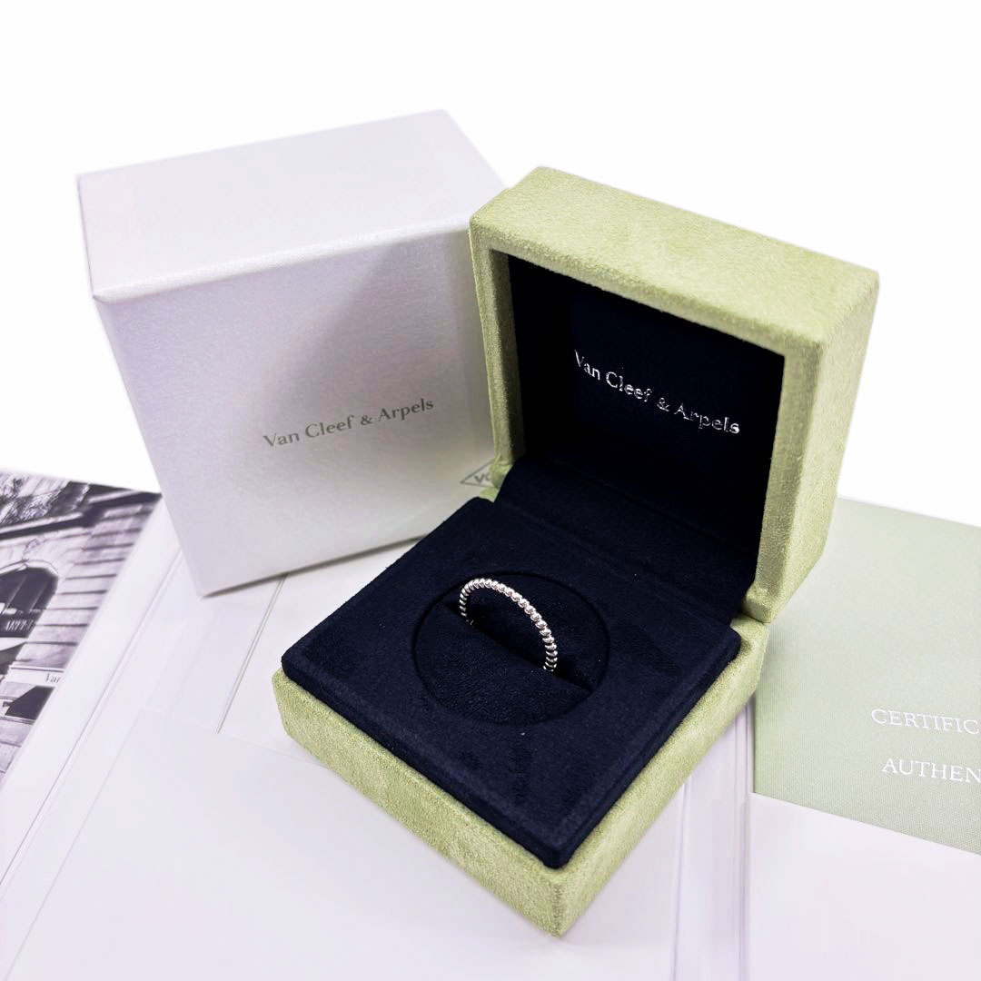 Van Cleef & Arpels ヴァンクリーフ&アーペル ペルレ ゴールドパール リング スモールモデル Au750 ホワイトゴールド 2.7g 58(約17号)