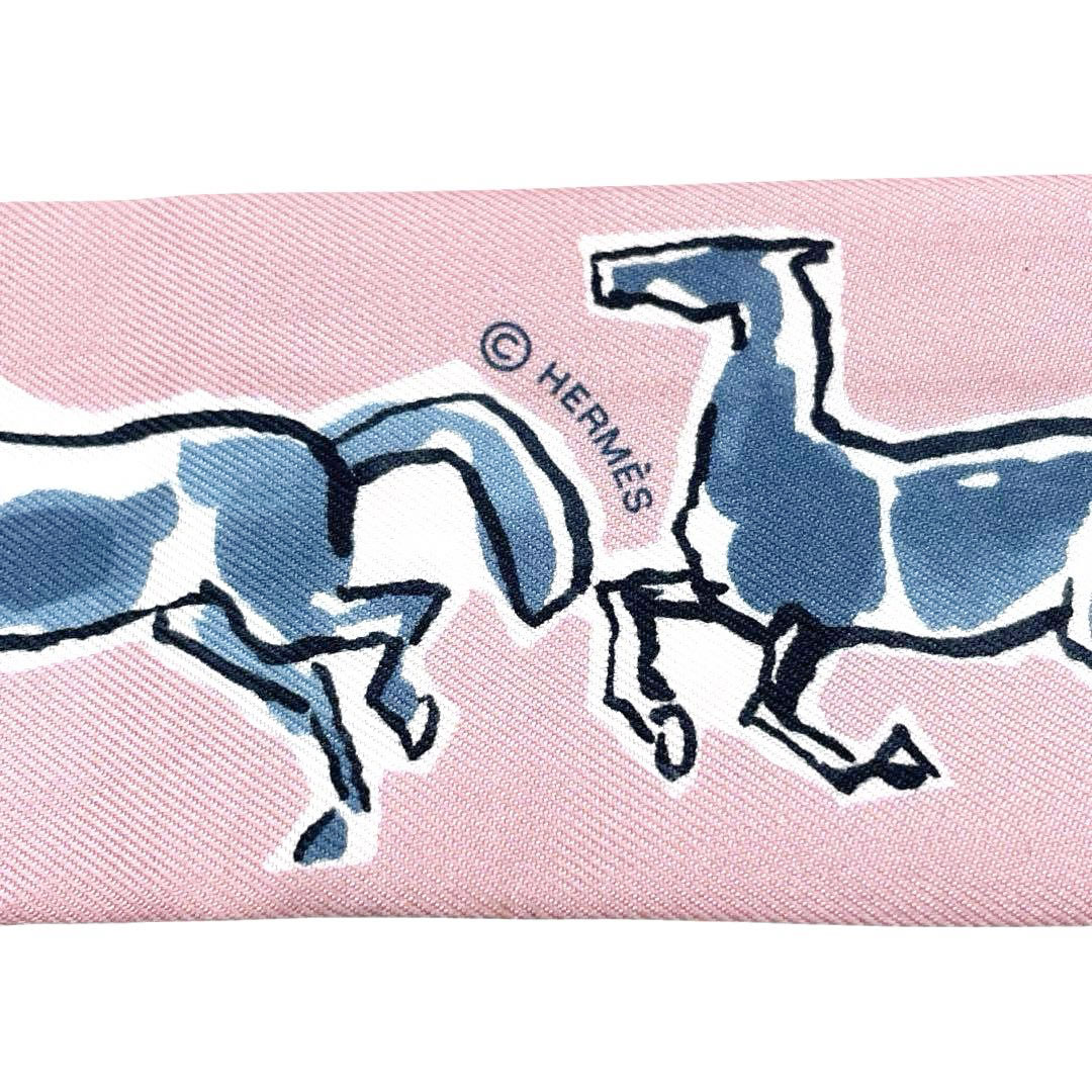 エルメス ツイリー 自由の馬 スカーフ シルク ブルー　馬 エルメスツイリー 自由の馬/Chevaux en liberte 水色/ブラウン