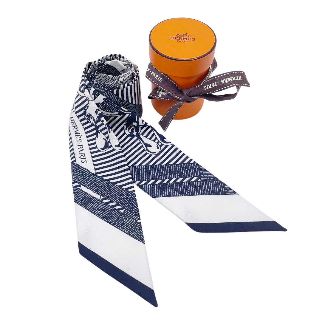 HERMES エルメス スカーフ ツイリー 『Mors a Jouets Chemise