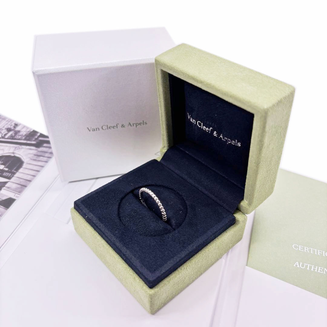 Van Cleef & Arpels ヴァンクリーフ&アーペル ペルレ ゴールドパール リング スモールモデル Au750 ホワイトゴールド 2.3g 55(約14号)