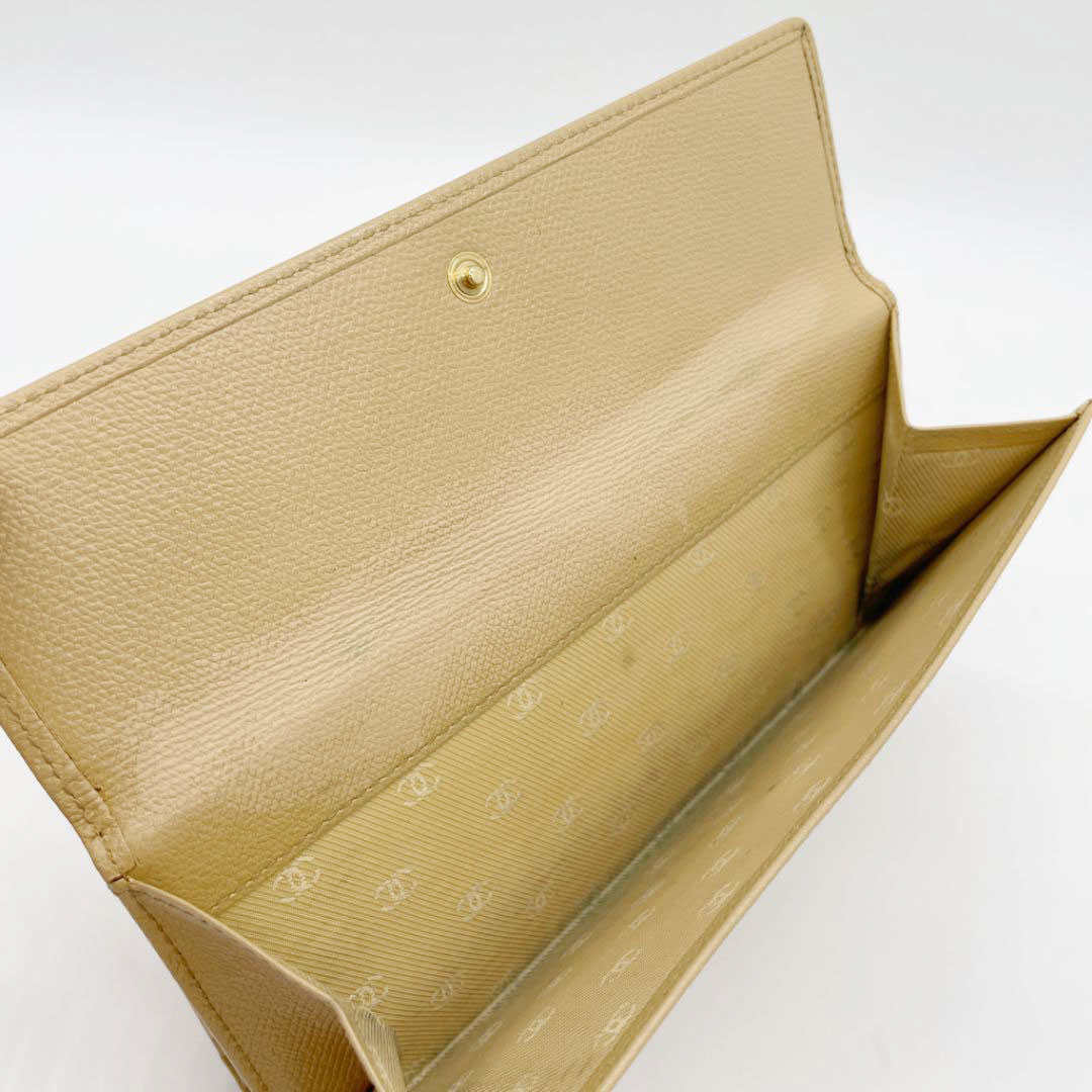 CHANEL シャネル 二つ折り長財布 キャビアスキン ベージュ 10番台