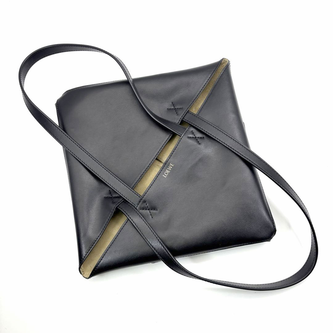 LOEWE ロエベ パズルフォルド トートバッグ ミディアム シャイニーカーフ ブラック A657G50X01