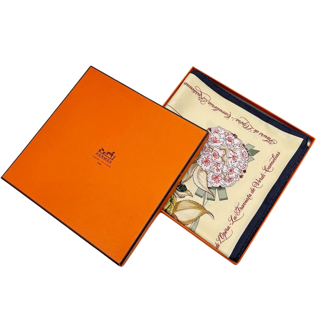 HERMES エルメス スカーフ カレ90 『Fleurs de L'Opera(オペラの花