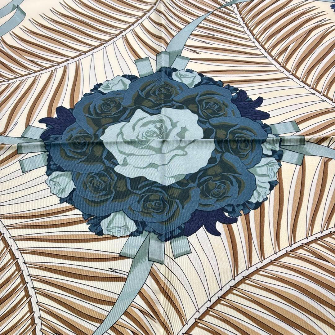 HERMES エルメス スカーフ カレ90 『Fleurs de L'Opera(オペラの花