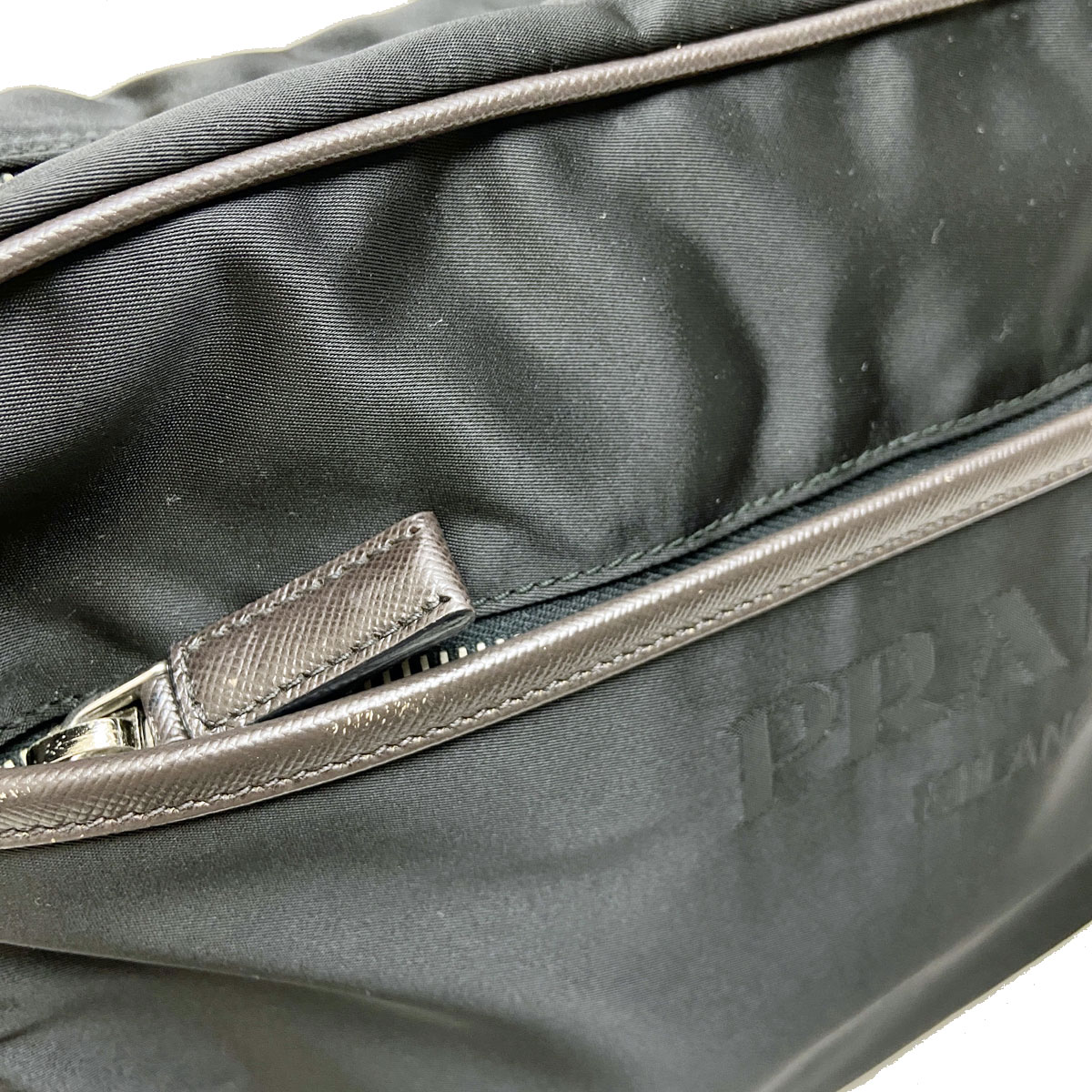 PRADA プラダ ロゴ ナイロン 斜め掛けショルダーバッグ ブラック/ブラウン VA0772