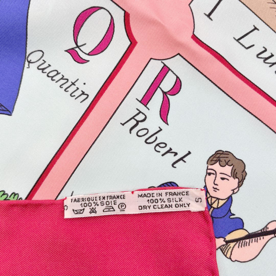 HERMES エルメス スカーフ カレ90 『L'ALPHABET DES METIERS(仕事のいろは)』 シルク ライトブルー/ピンク系