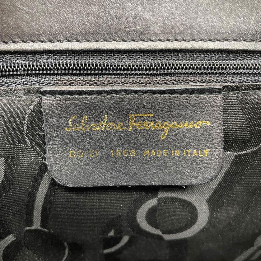 Salvatore Ferragamo サルヴァトーレ・フェラガモ 2WAY ハンドバッグ パンプス柄ボタン レザー ブラック ゴールド金具