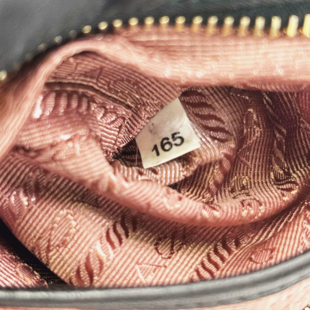 PRADA プラダ リボン ミニショルダーバッグ ナイロン ブラック/ゴールド金具