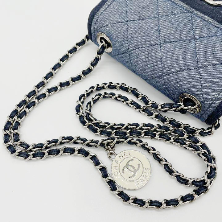 CHANEL シャネル ミニマトラッセチェーンショルダーバッグ バイカラー デニム ブルー系 シルバー金具 19番台