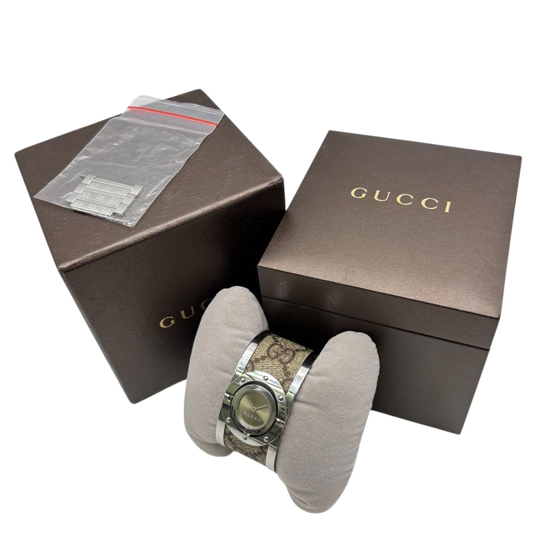 GUCCI グッチ レディース腕時計 トワール バングルウォッチ 112 QZ GGスプリーム/SS ブラウン系/シルバー