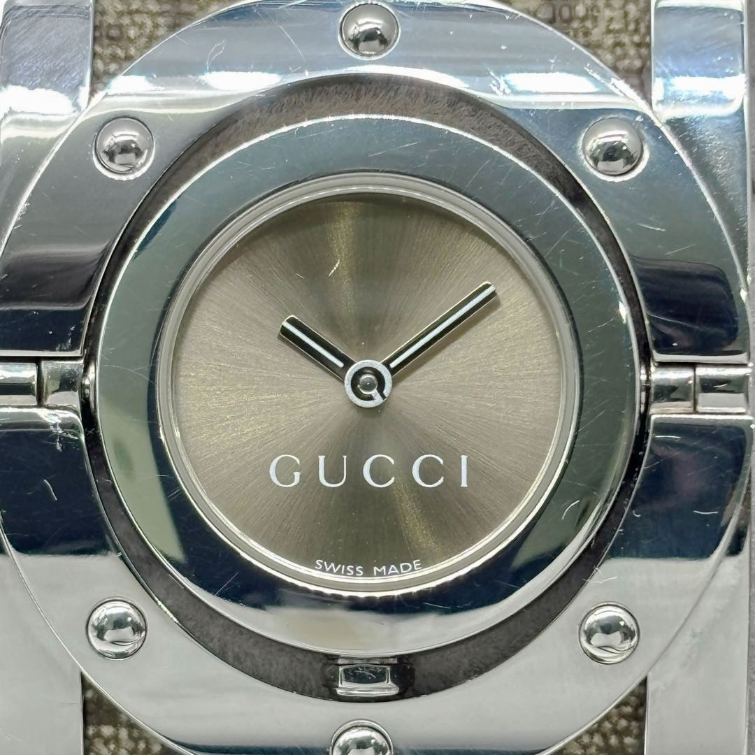 GUCCI グッチ レディース腕時計 トワール バングルウォッチ 112 QZ GGスプリーム/SS ブラウン系/シルバー